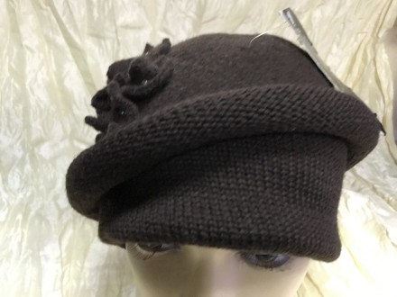 Оригинальная теплая , частично двойная женская шапка выполненная из российского . . фото 7