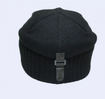 Стильная шапка , выполнен в спортивном стиле (унисекс ) с фиксированным наклоном. . фото 8