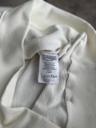 
Кофта свитшот худи белая весна-осень брендовая Келвин Кляйн
Свитшот — это толст. . фото 5