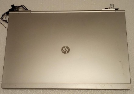 Кришка матриці з ноутбука HP EliteBook 8460p в комплекті

Стан на фото.
Прису. . фото 2