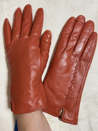 Красиві жіночі яскраві рукавички з натуральної м'якої шкіри, утеплені флісовою п. . фото 4