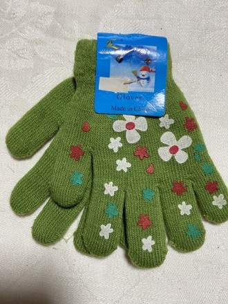 Детские вязаные перчатки , гладкой вязки , красивые ,тёплые , на резинке облегаю. . фото 3