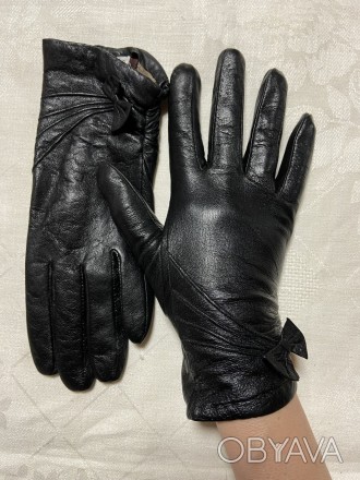 Красивые черные женские перчатки из натуральной мягкой кожи , утеплённые шерстян. . фото 1