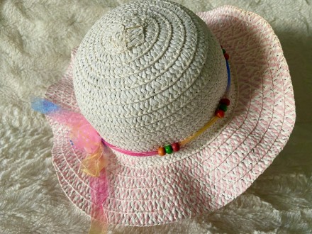  детская шляпка для девочек 2-4 года .Белый верх ,розовые волнообразные поля укр. . фото 3