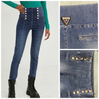 Женские джинсы из стрейчевого эластичного хлопкового джинса на эластичном широко. . фото 2