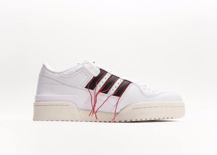 Кроссовки женские белые Adidas Low 84 Forum White/Red
Женские кроссовки Адидас Ф. . фото 3