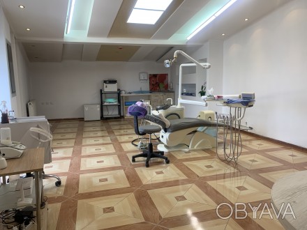 Стоматологічний кабінет з свіжим ремонтом, зручне розташування, світлий, простор. . фото 1