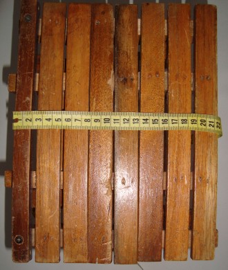 Стульчик  складной 25х21х28 см.

Стульчик деревянный складной 25х21х28 см.
со. . фото 6