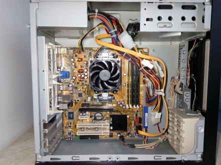 Системный Блок/Компьютер/Комплект AMD Athlon X2 5000+

Чистый, без запахов/жив. . фото 2