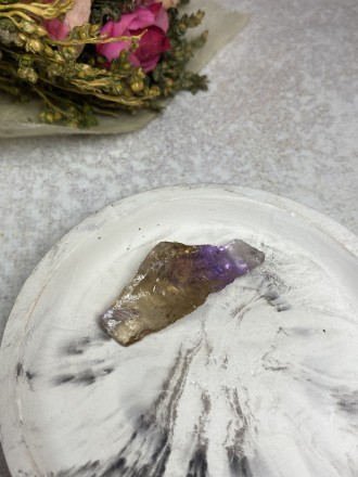 Пропонуємо Вам чарівний камінь - природний необроблений аметрин.
Розмір - 40*18*. . фото 3