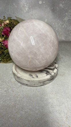  Пропонуємо Вам гарну, велику сферу(шар) з натурального каменю - рожевий кварц. . . фото 4