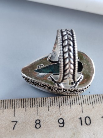 Пропонуємо Вам неперевершене кільце з натуральним каменем хризокола в сріблі.
Р. . фото 6