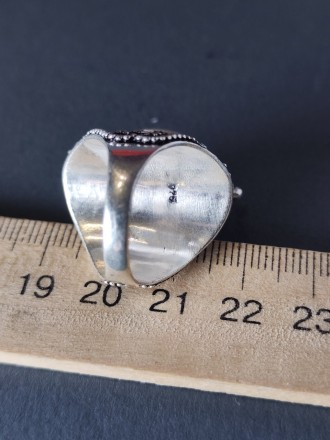 Пропонуємо до Вашої уваги перстень з секретом з каменем цитрин.
Розмір 17,2- 17,. . фото 8