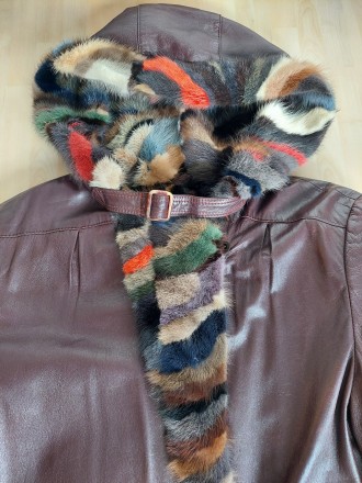 
Предлагаем Вам купить оригинальную норковую шубу пальто с капюшоном и кожи. 
Из. . фото 4