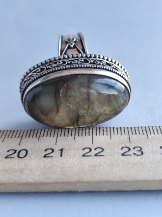 Пропонуємо вам купити дуже гарний перстень - натуральний лабрадор в сріблі. 
Роз. . фото 7