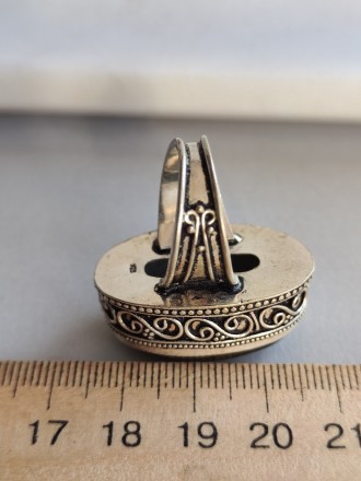 Пропонуємо вам купити дуже гарний перстень - натуральний лабрадор в сріблі. 
Роз. . фото 9