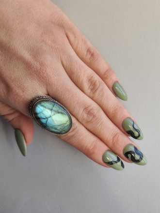 Пропонуємо вам купити дуже гарний перстень - натуральний лабрадор в сріблі. 
Роз. . фото 4