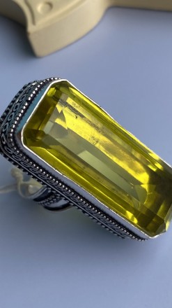  Пропонуємо Вам вишукану каблучку з каменем лимонний кварц в сріблі. 17,5 розмір. . фото 7