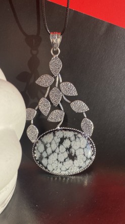  Пропонуємо Вам придбати кулон з натуральним каменем сніговий обсидіан в сріблі.. . фото 2