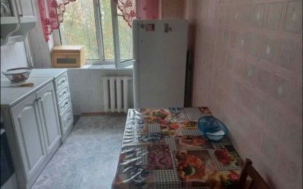 Бронированная дверь балкон застеклён мебель холодильник бойлер стиральная машина. Поселок Котовского. фото 4