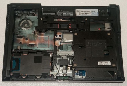 Корпус з ноутбука HP EliteBook 8460p

Стан на фото. Всі різьби та кріплення ці. . фото 6