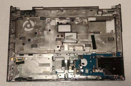 Середня частина корпуса (топкейс) з ноутбука HP EliteBook 8460p 8470p 642744-001. . фото 3