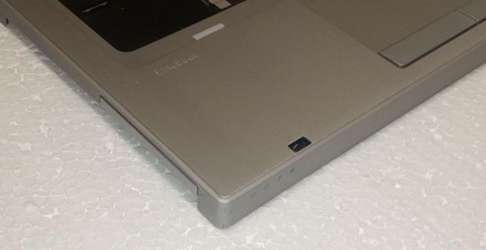 Середня частина корпуса (топкейс) з ноутбука HP EliteBook 8460p 8470p 642744-001. . фото 6