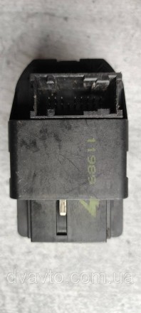 
Блок кнопок склопідйомників з регулюванням дзеркал Fiat Scudo (1996-2006) 96430. . фото 3
