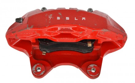 Суппорт тормозной передний, левый с колодками (SPORT) BREMBO Tesla Model 3 / Y (. . фото 3