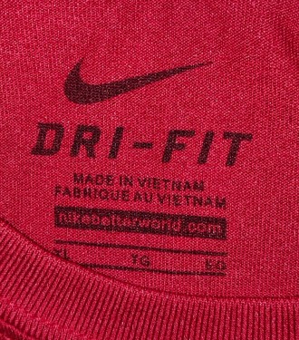 Футболка Nike UNLV Rebels, размер XL/XXL, длина-70см, под мышками-62см, отличное. . фото 6