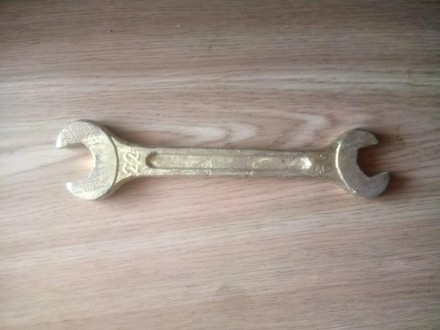 Ключ 19 х 22 гаечный, рожковый, искробезопасный (взрывобезопасный), советский.Дл. . фото 3