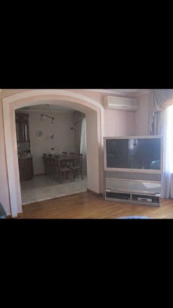 Продається 3-х кімн. квартира в Соломянському р-ні по вул. Клінічна 23-25, метра. . фото 9