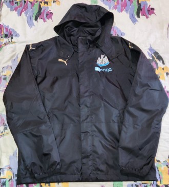 Футбольная ветровка с капюшоном Puma FC Newcastle United, размер-XL, длина-75см,. . фото 6
