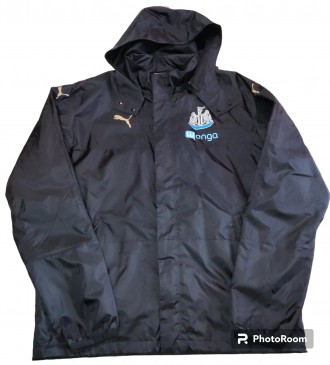 Футбольная ветровка с капюшоном Puma FC Newcastle United, размер-XL, длина-75см,. . фото 3