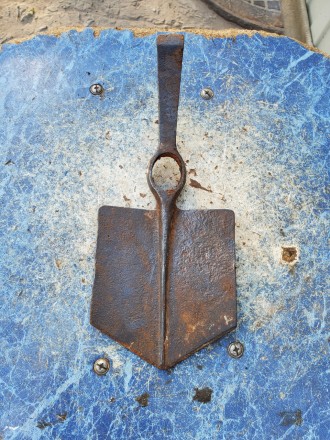Продам Лопата-кирка ретростаринна царська німецька лопата кирка саперна лопата Ц. . фото 7
