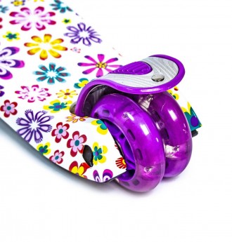 Детский самокат MAXI Violet Flowers Светящиеся фиолетовые колеса. . фото 4