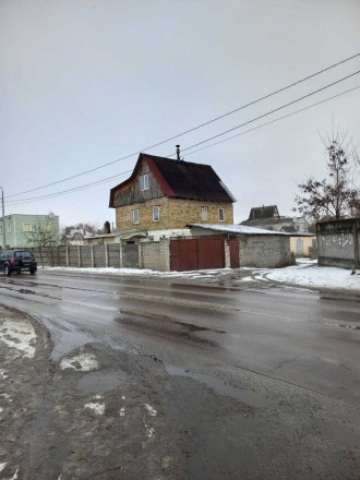 Продам фасадный Участок 5.95 сот на Осокорках с кап.Домомом 131 м2.. Киев. фото 1