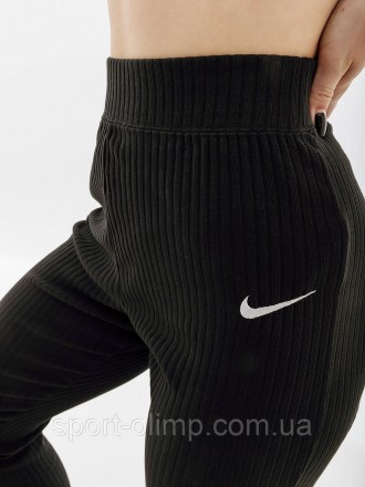 Спортивные штаны Nike - это идеальный выбор для активного образа жизни и занятий. . фото 3