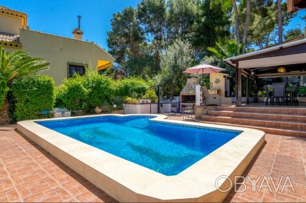 This exquisite Mediterranean style villa provides the ideal accommodation in the. . фото 1