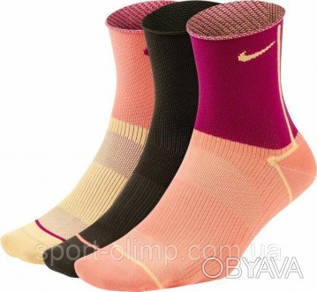 Легкі шкарпетки Nike Everyday Plus з вологовідвідною технологією та повітропрони. . фото 1