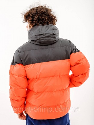 Зимова куртка Nike — це надійний і стильний захист від холоду, який поєднує в со. . фото 3