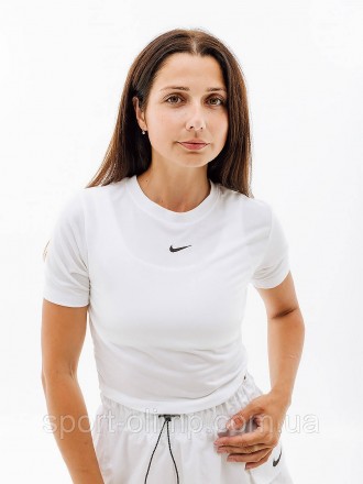 Футболки Nike — це популярний і стильний одяг, який поєднує в собі комфорт і спо. . фото 2