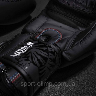 Боксерські рукавички Phantom Muay Thai Black 16 унцій
 
Боксерські рукавички Pha. . фото 6