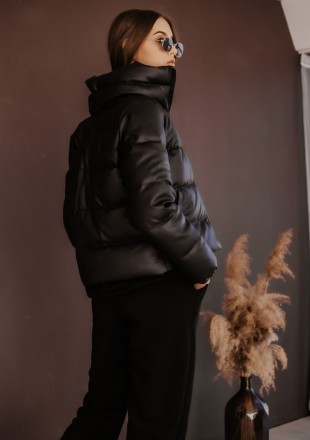 Женская демисезонная куртка Укороченный пуховик кожзам Bubble Теплая без капюшон. . фото 5