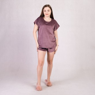 Пижама женская велюровая шорты футболка однотонная розовый р.46-54
Летняя велюро. . фото 2
