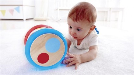 Детский барабан Hape деревянный подойдет для детей от 6 месяцев. Яркие цвета игр. . фото 5