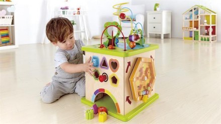Бізікуб — різновид розвивальних іграшок, які захоплюють дитину на тривалий час.
. . фото 5