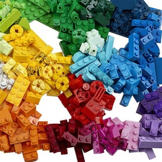 Тостер, поїзд, привид! Пориньте з головою в цей набір кубиків LEGO® Classic сере. . фото 5