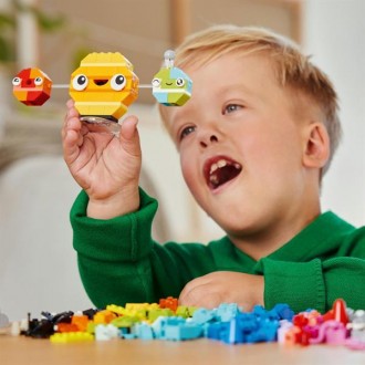 Игрушка LEGO® Classic Творческие космические объекты (11037) приглашает юных кос. . фото 7