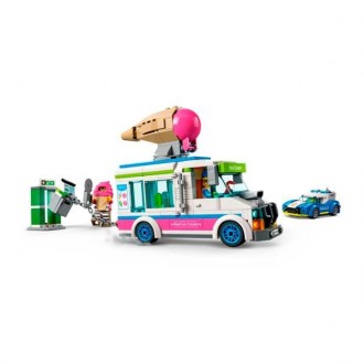 З ігровим набором «Погоня поліції за вантажівкою з морозивом» LEGO® City (60314). . фото 4